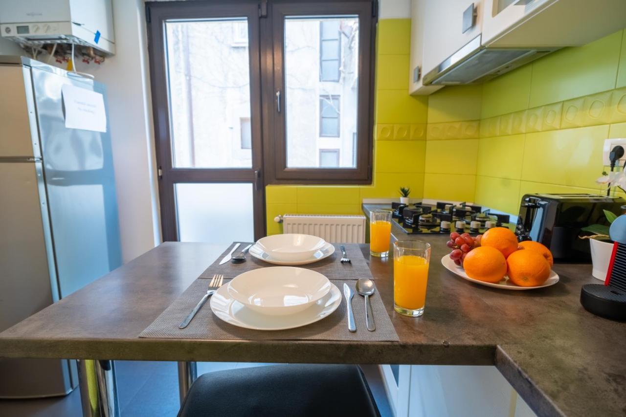 Cozy & Spacious Flat Near Victoriei Square Bucharest Exterior photo