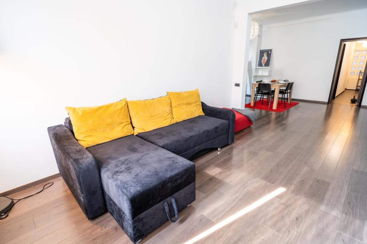 Cozy & Spacious Flat Near Victoriei Square Bucharest Exterior photo